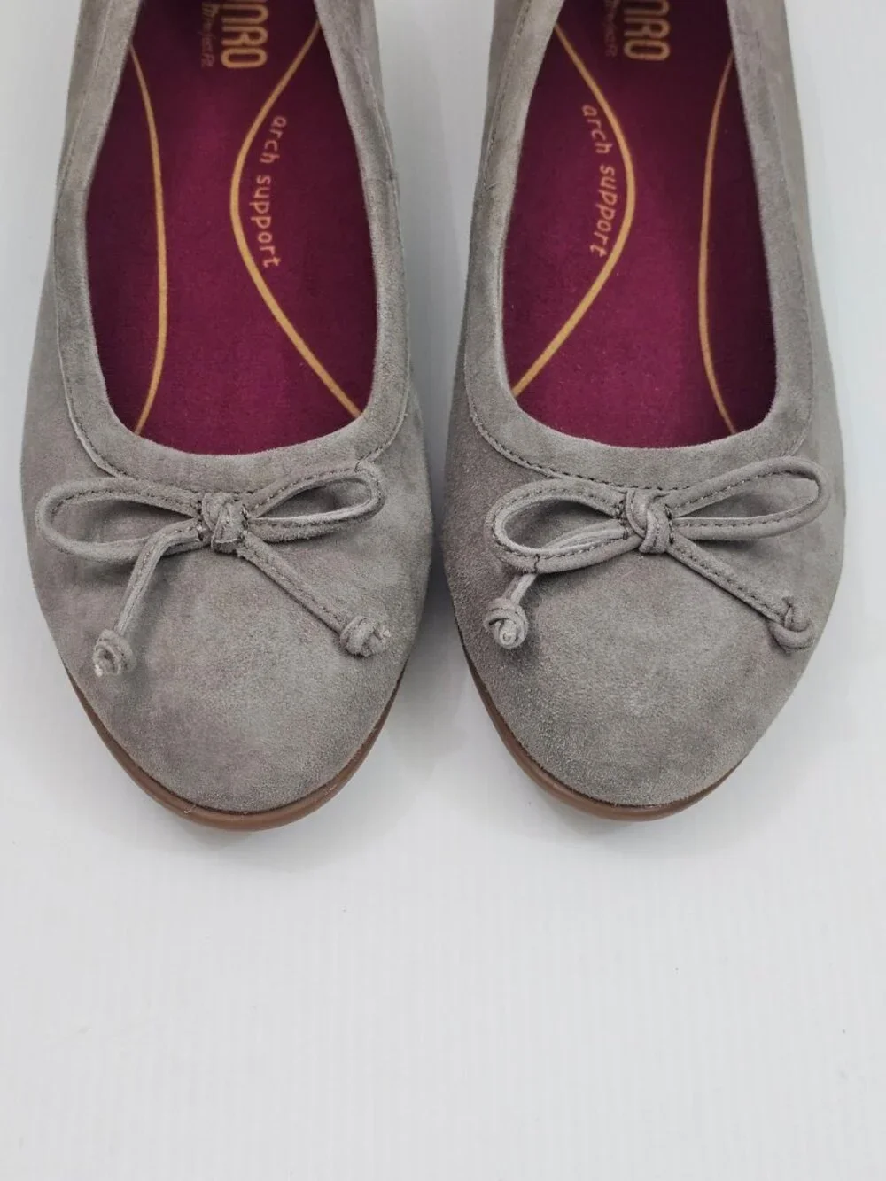 Munro Joslynn Bow Ballet Flat Womens 8.5 WIDE WIDTH Taupe Suede Casual Comfort